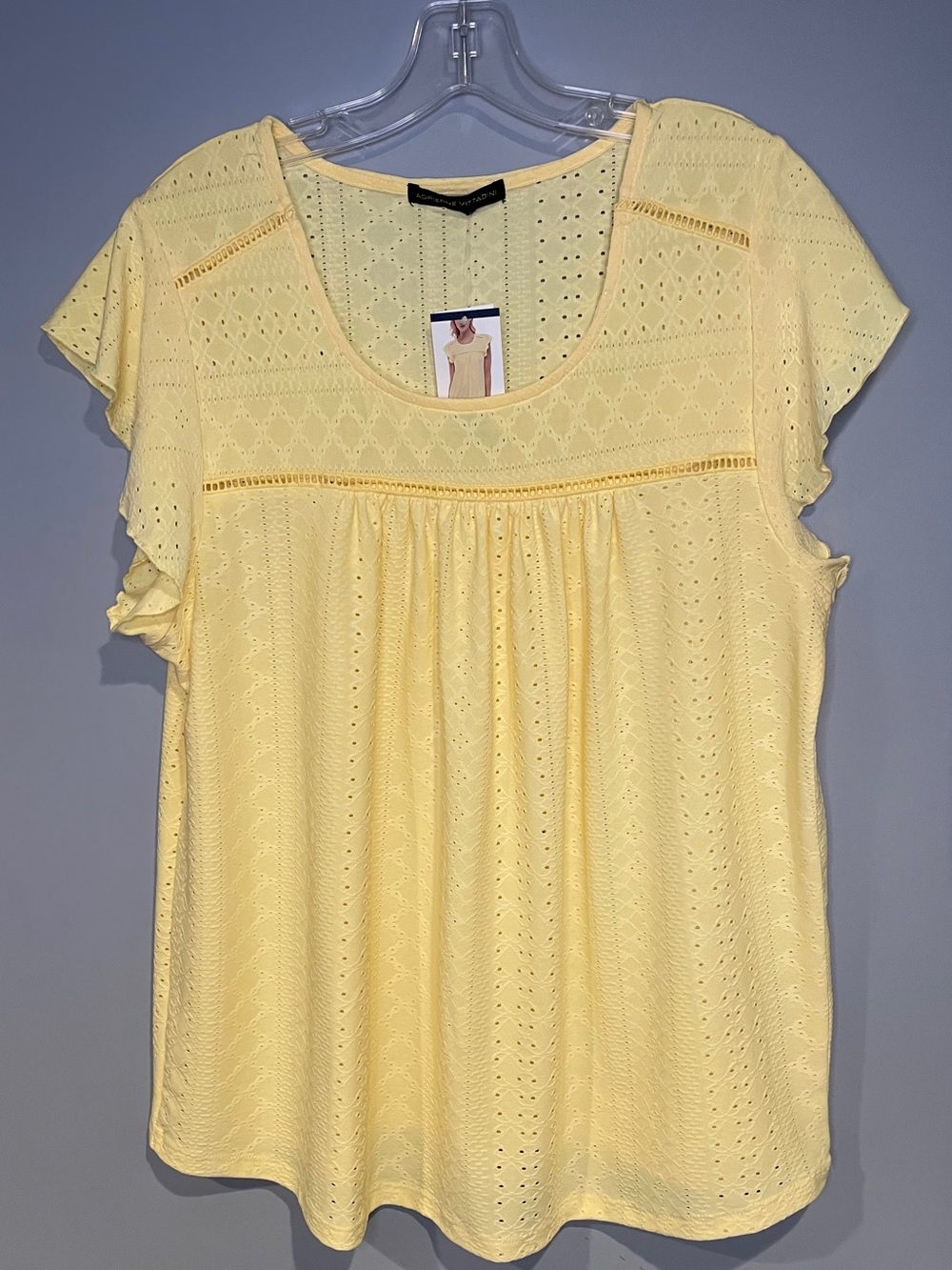 Adrienne Vittadini short-sleeved eyelet knit blouse pale yellow Size XL